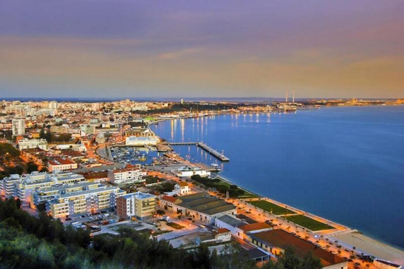 Apartamento Situado No Centro Historico Da Cidade Setúbal Eksteriør billede